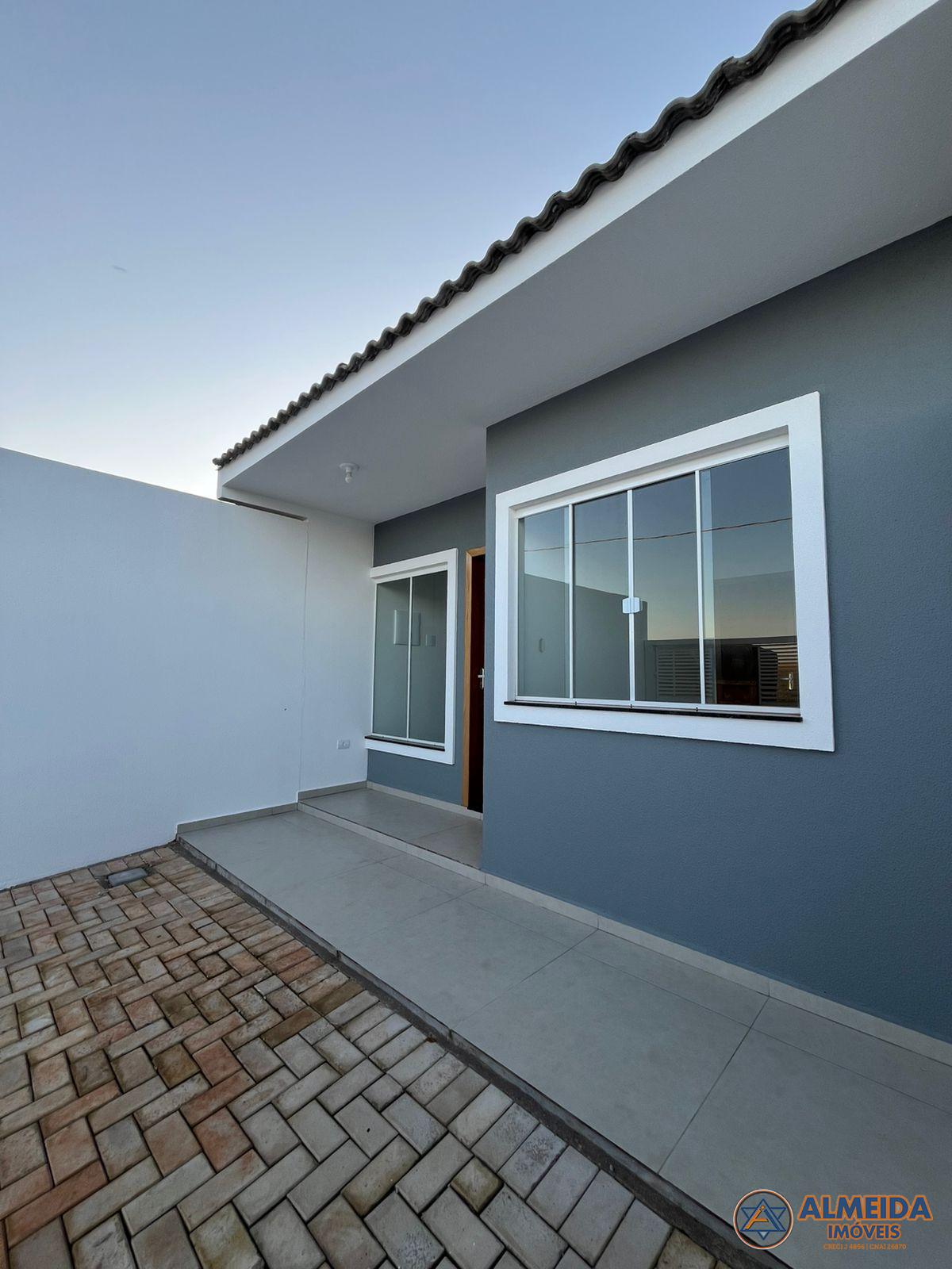 EXCELENTE CASA PARA VENDA COM SOBRA DE TERRENO LOCALIZADO NO B...