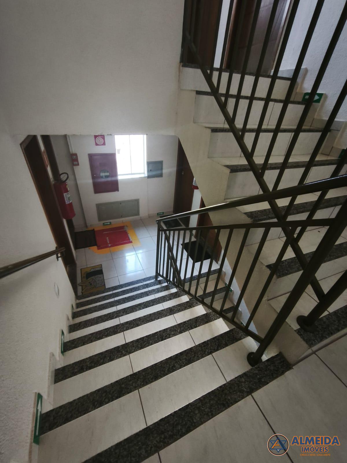 APTO COM 2 QUARTOS NO RESIDENCIAL MATISSE, PRÓXIMO DA UNIPAR E...