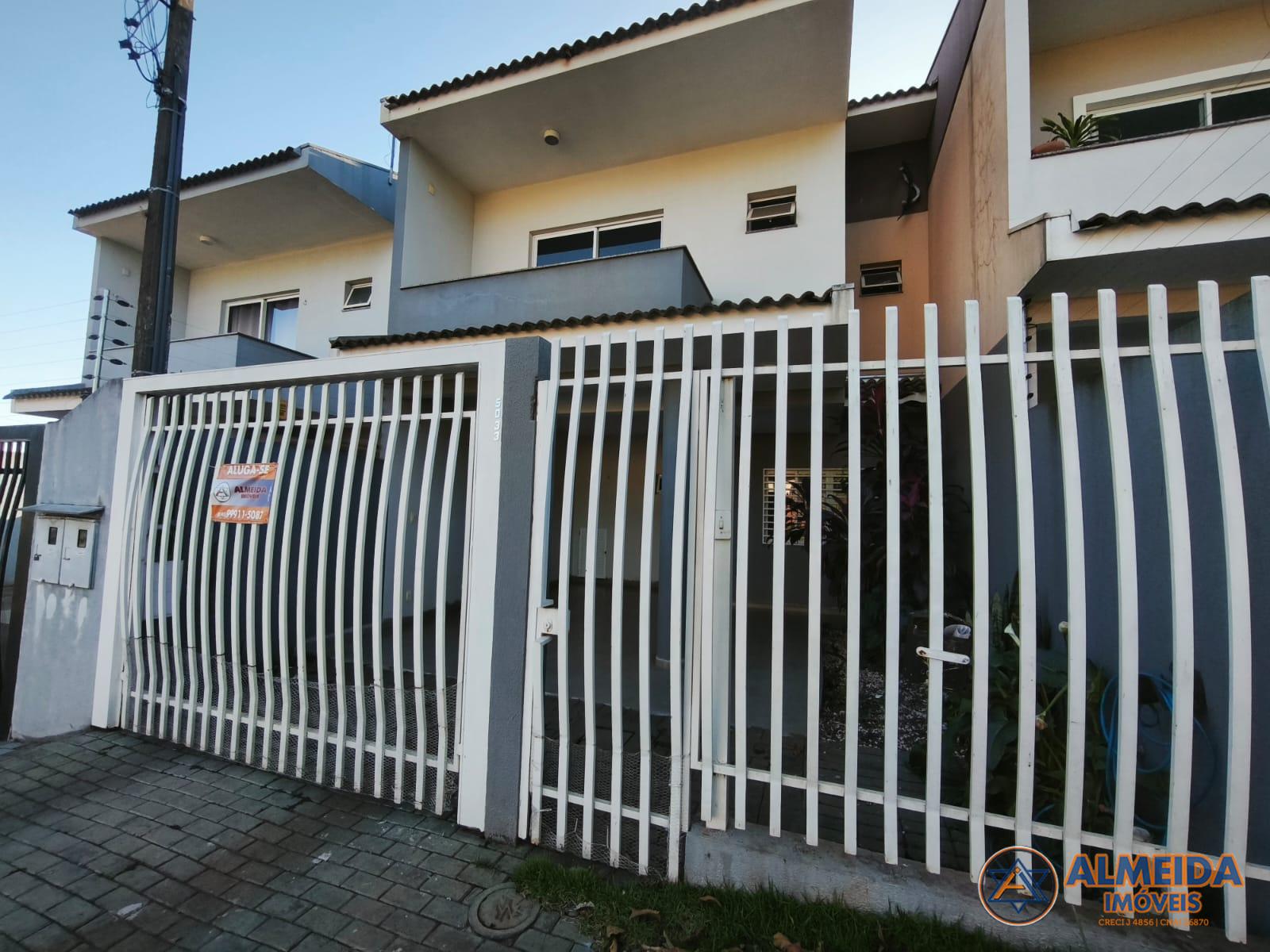 SOBRADO NO BAIRRO CANADÁ EM ÓTIMA LOCALIZAÇÃO