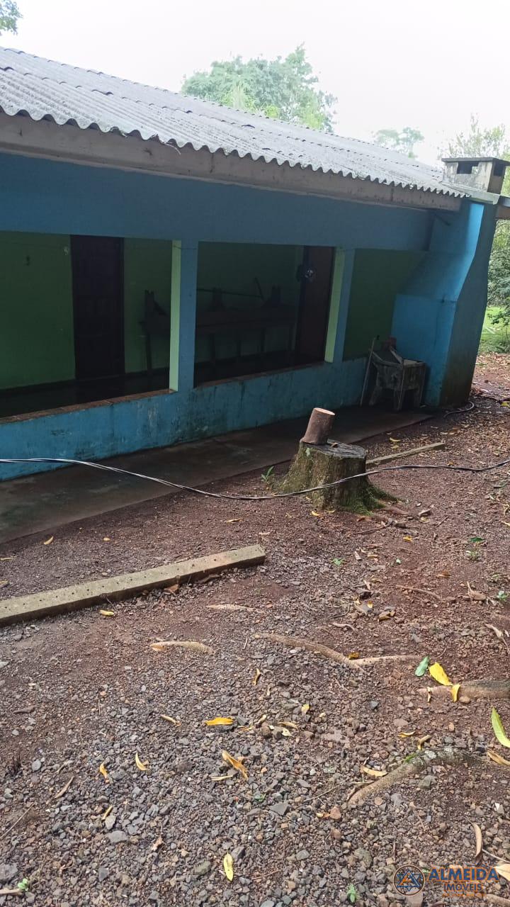 EXCELENTE CHCARA COM 2 ALQUEIRES PARA VENDA LOCALIZADA NA LINHA PAR EM SANTA LUCIA