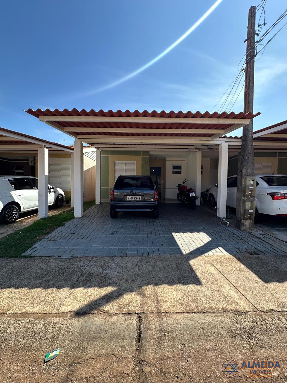 EXCELENTE CASA PARA VENDA COM SOBRA DE TERRENO CONDOMINIO MORA...