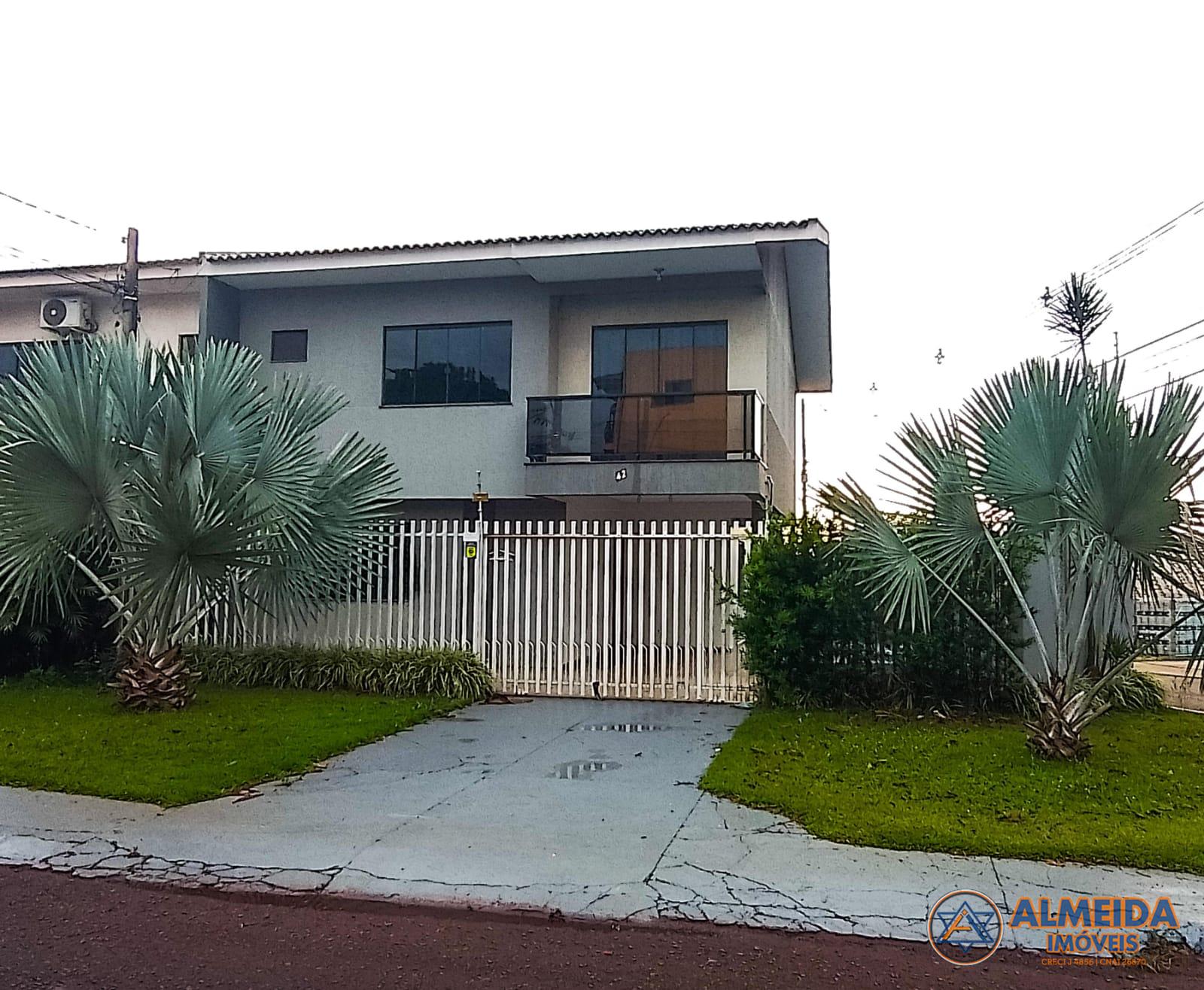 SOBRADO DE ESQUINA SEMI MOBILIADO NO BAIRRO NOVA CIDADE, COM P...