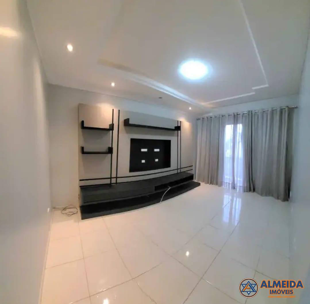 SOBRADO DE ESQUINA SEMI MOBILIADO NO BAIRRO NOVA CIDADE, COM P...