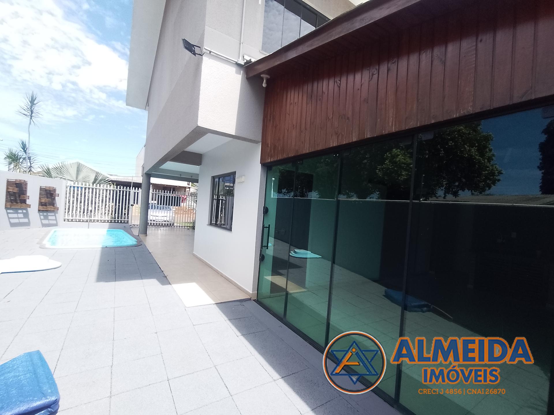 SOBRADO DE ESQUINA SEMI MOBILIADO NO BAIRRO NOVA CIDADE, COM PISCINA AQUECIDA