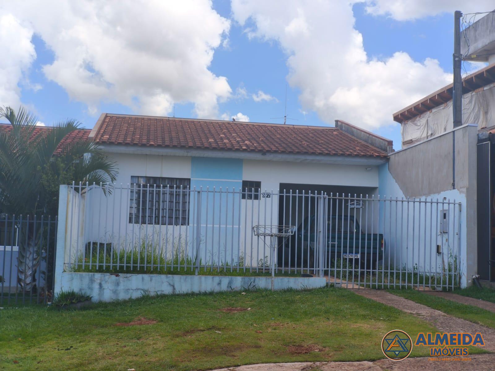 CASA COM SUITE   2 QUARTOS, AMPLA SOBRA DE TERRENO PRÓXIMO DA ...