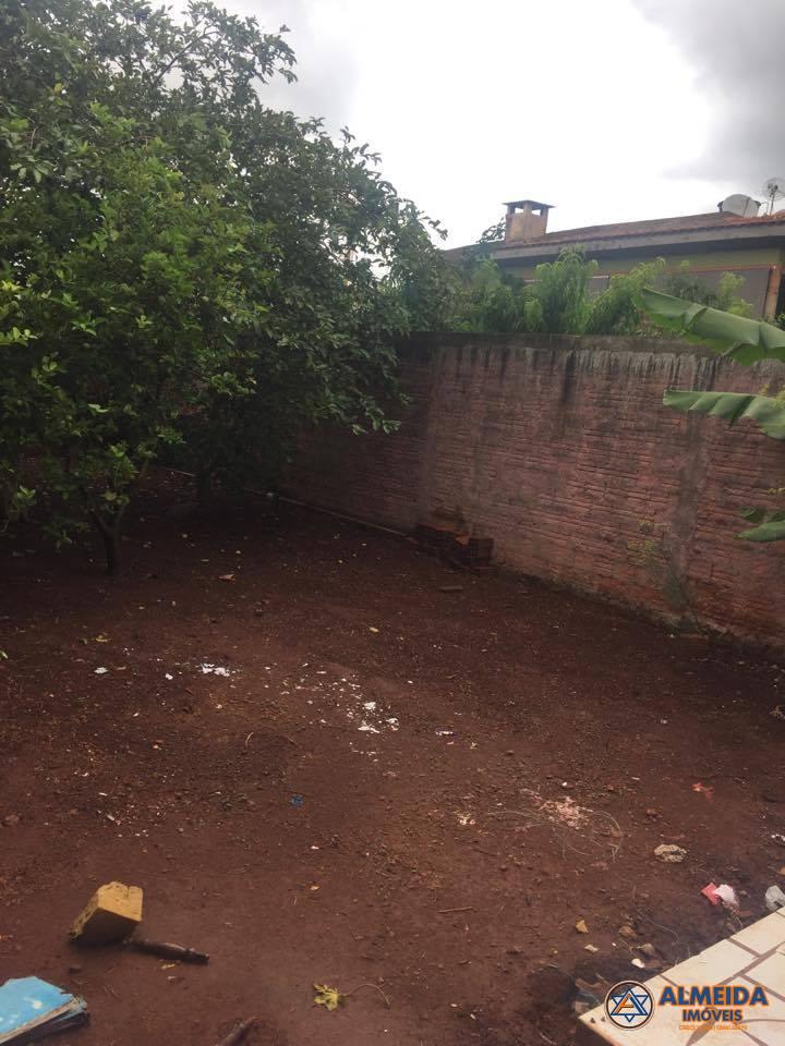 CASA COM SUITE   2 QUARTOS, AMPLA SOBRA DE TERRENO PRÓXIMO DA ...