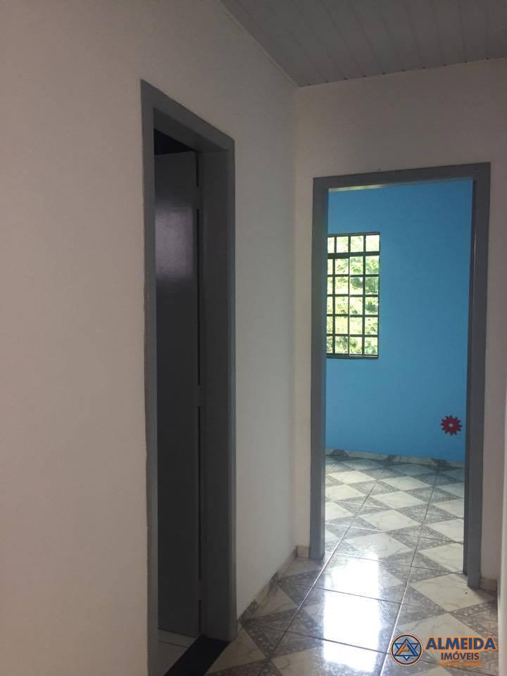 CASA COM SUITE 2 QUARTOS, AMPLA SOBRA DE TERRENO PRXIMO DA UOPECCAN