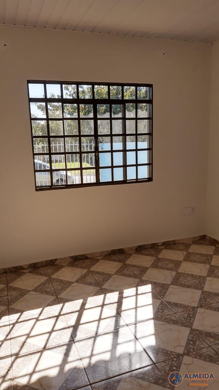 CASA COM SUITE 2 QUARTOS, AMPLA SOBRA DE TERRENO PRXIMO DA UOPECCAN