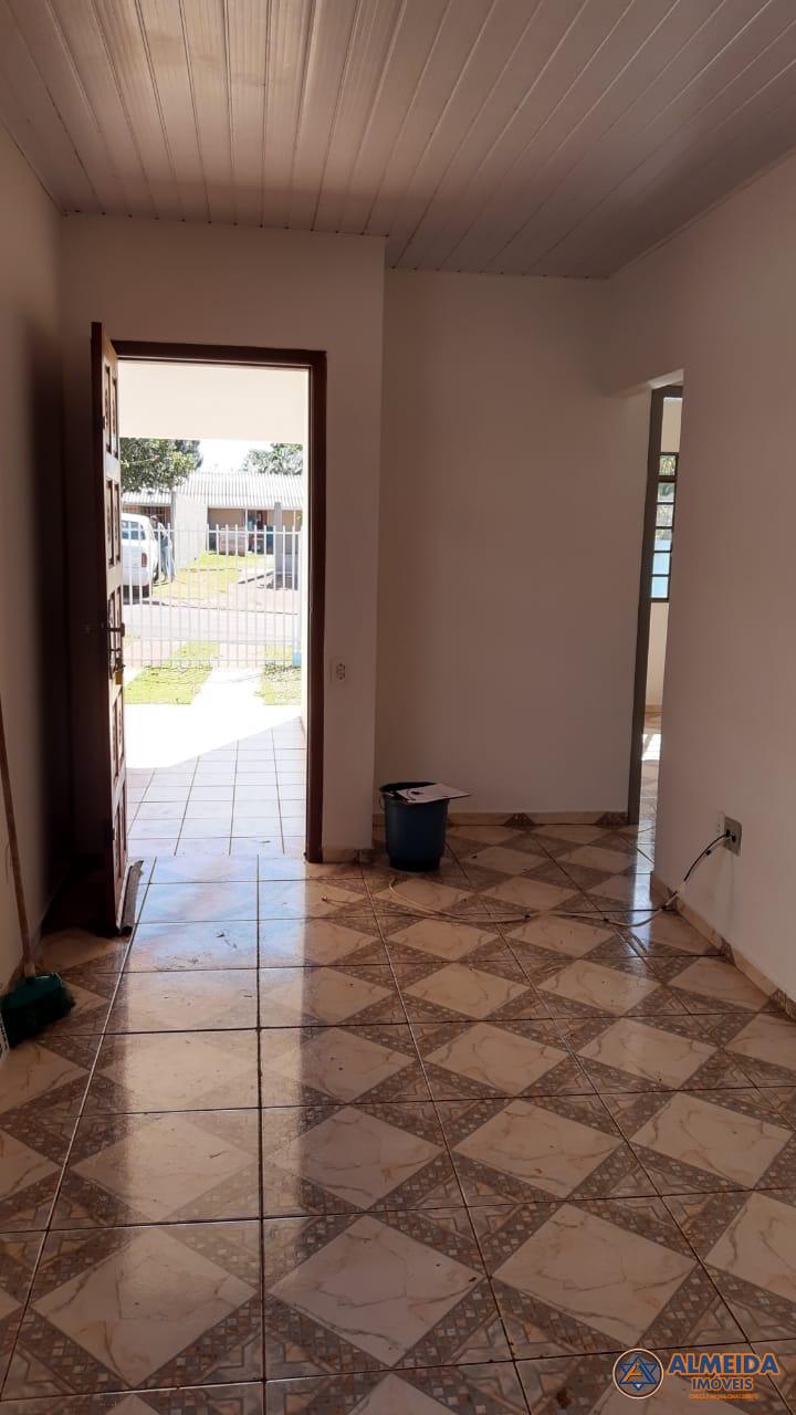 CASA COM SUITE 2 QUARTOS, AMPLA SOBRA DE TERRENO PRXIMO DA UOPECCAN