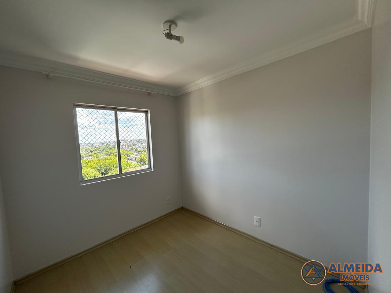 APTO SEMI MOBILIADO COM 3 QUARTOS PRXIMO DO COLGIO SANTA MARIA