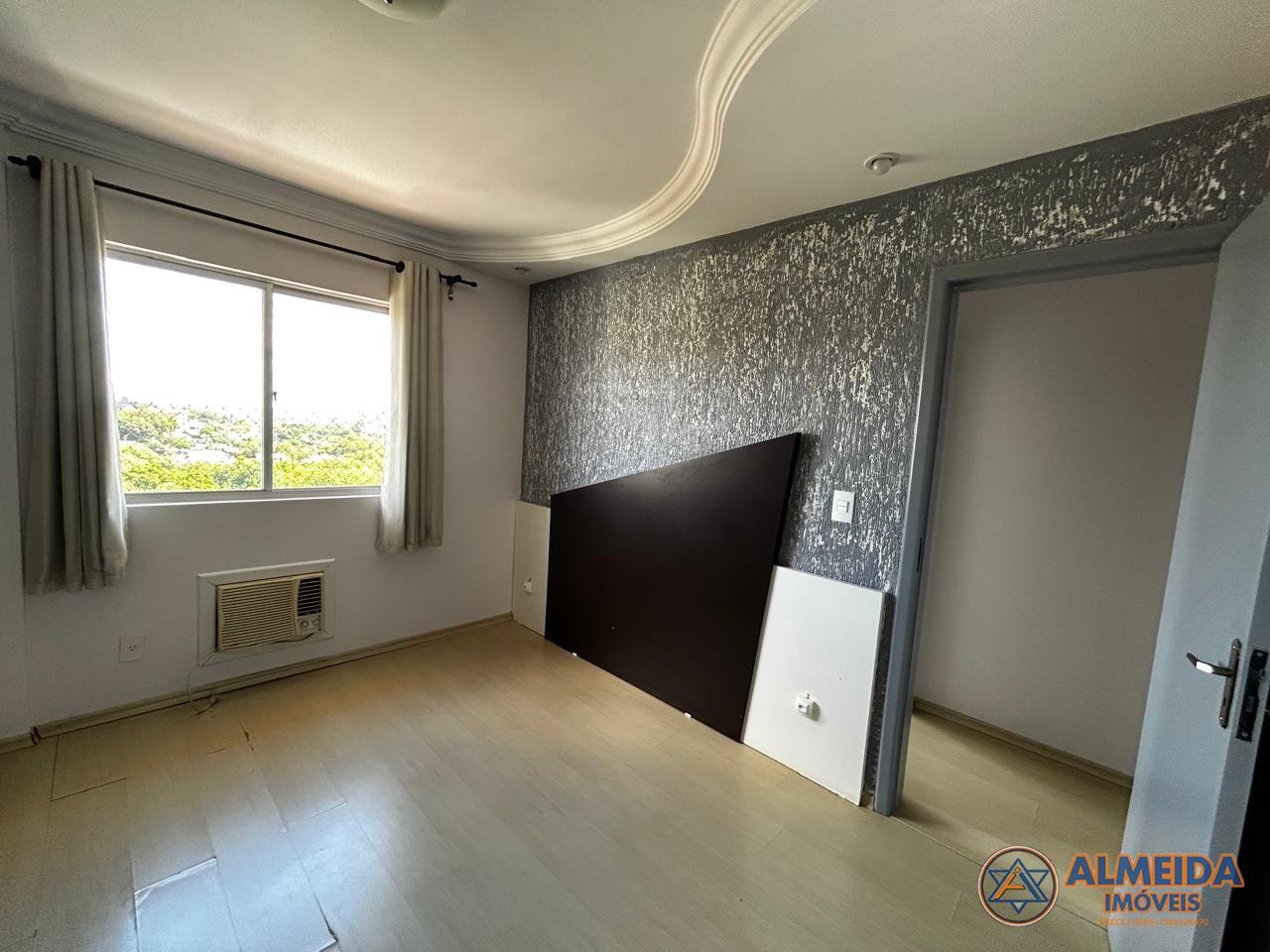 APTO SEMI MOBILIADO COM 3 QUARTOS PRXIMO DO COLGIO SANTA MARIA