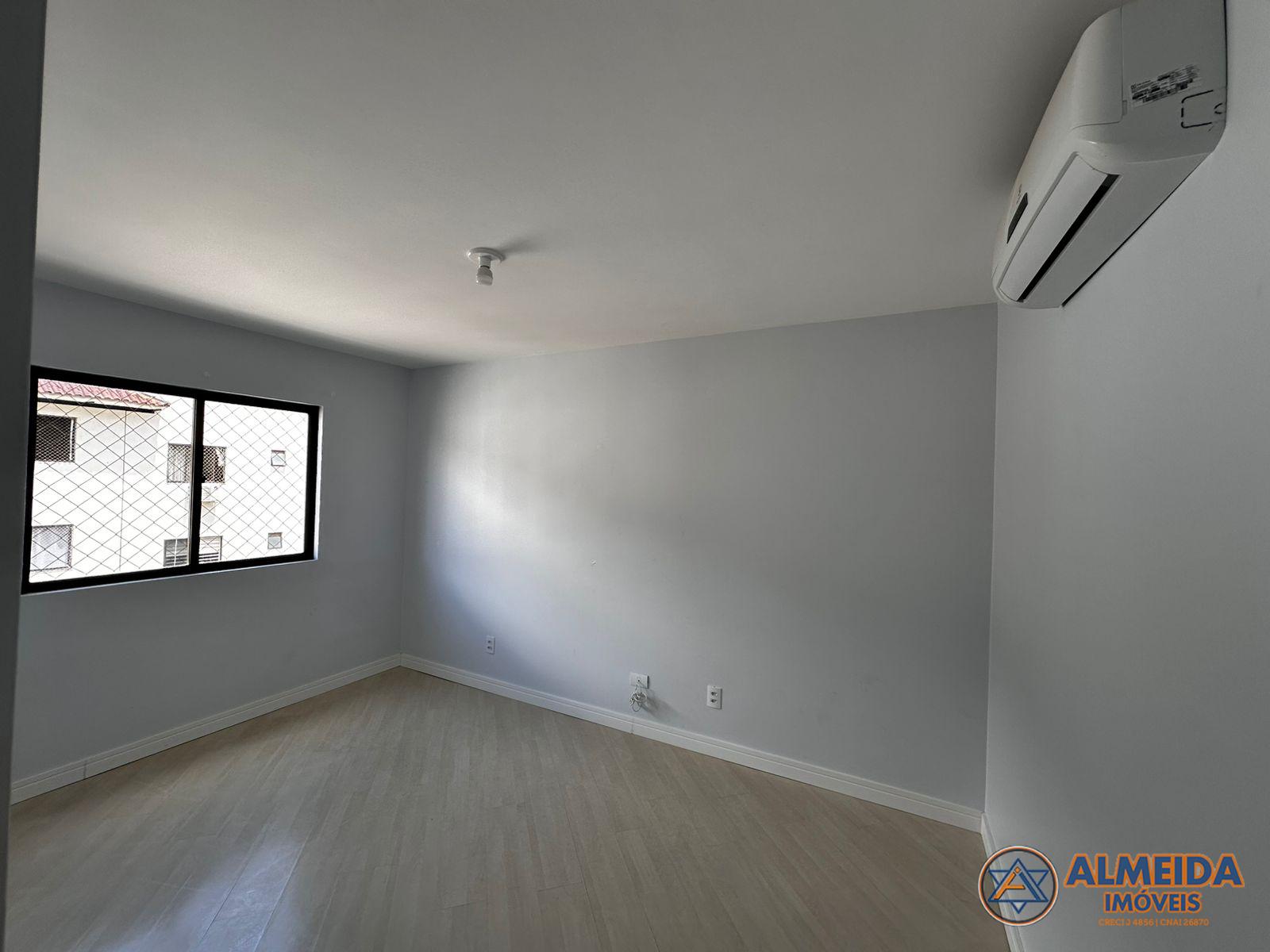 APTO COM 3 QUARTOS , COZINHA MOBILIADA NO RESIDENCIAL NUREMBERG, CANCELLI