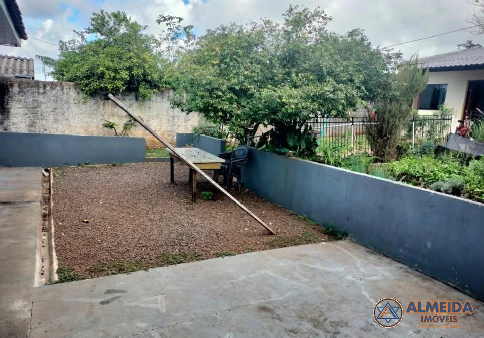 EXCELENTE CASA PARA VENDA COM 03 QUARTOS LOCALIZADA NO BAIRRO COQUEIRAL.