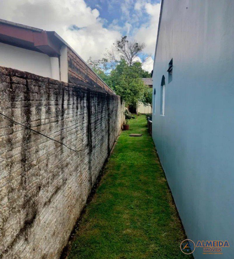 EXCELENTE CASA PARA VENDA COM 03 QUARTOS LOCALIZADA NO BAIRRO COQUEIRAL.