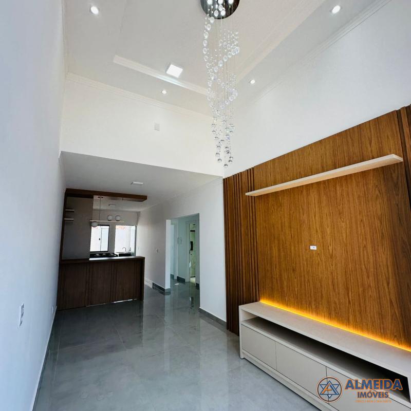 EXCELENTE CASA SEMI MOBILIADA PARA VENDA LOCALIZADA NO BAIRRO ...