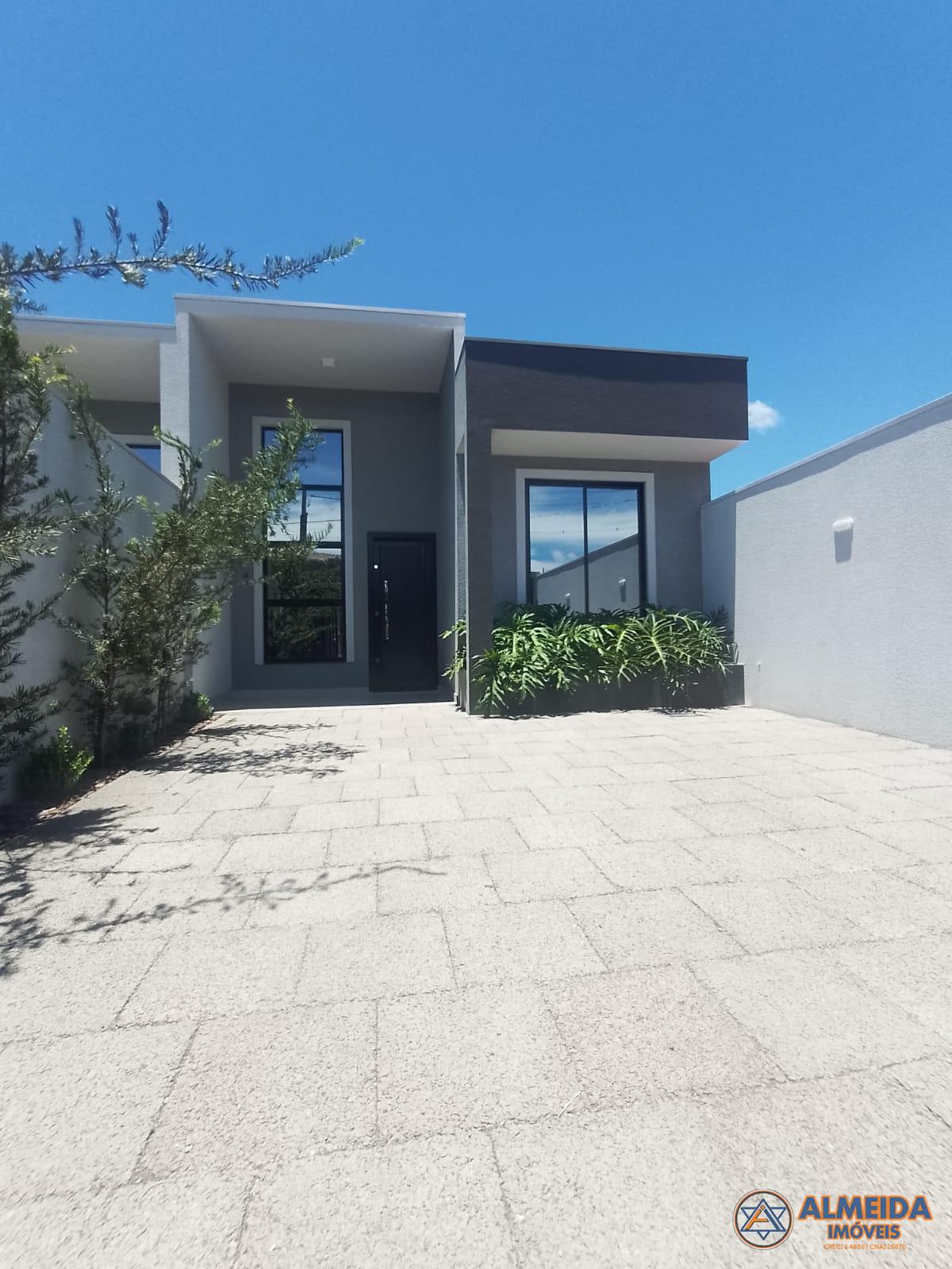 SOBRADOS INVERTIDOS COM FINO ACABAMENTO NO BAIRRO UNIVERSITÁRI...