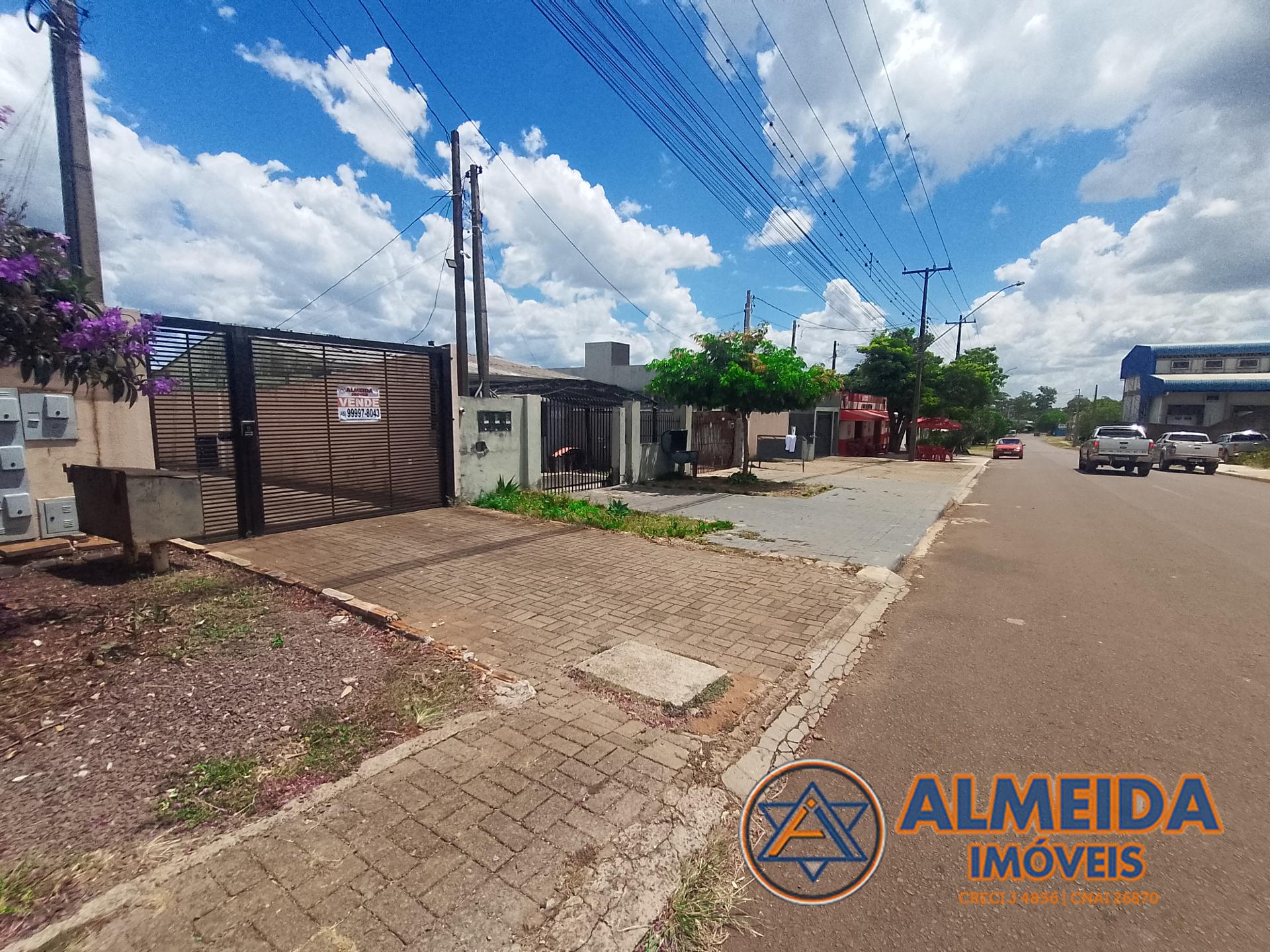 EXCELENTE CASA TRREA PARA VENDA NO RESIDENCIAL LINKE, TIMA LOCALIZAO NO BAIRRO SANTA FELICIDADE.