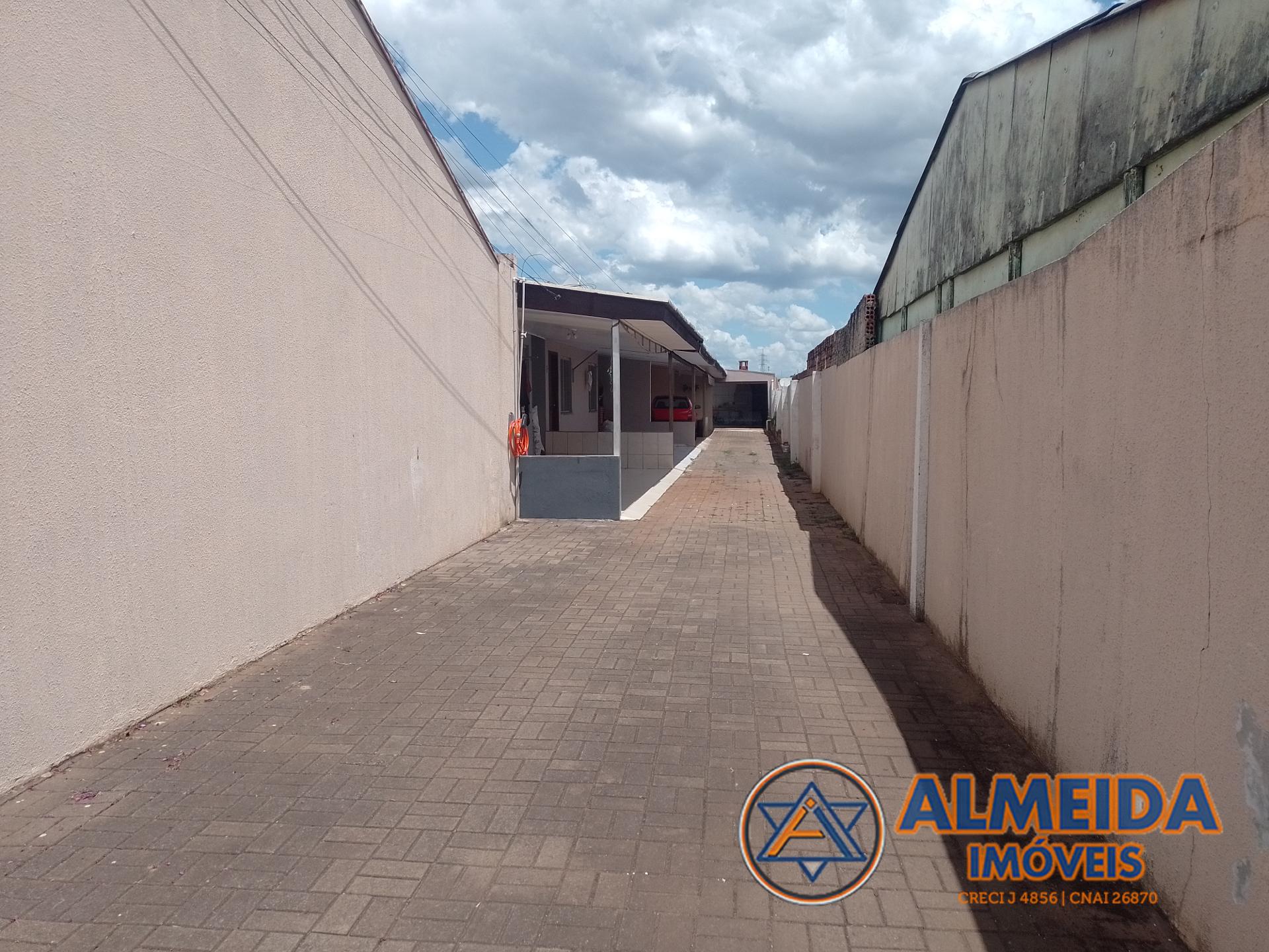 EXCELENTE CASA TRREA PARA VENDA NO RESIDENCIAL LINKE, TIMA LOCALIZAO NO BAIRRO SANTA FELICIDADE.