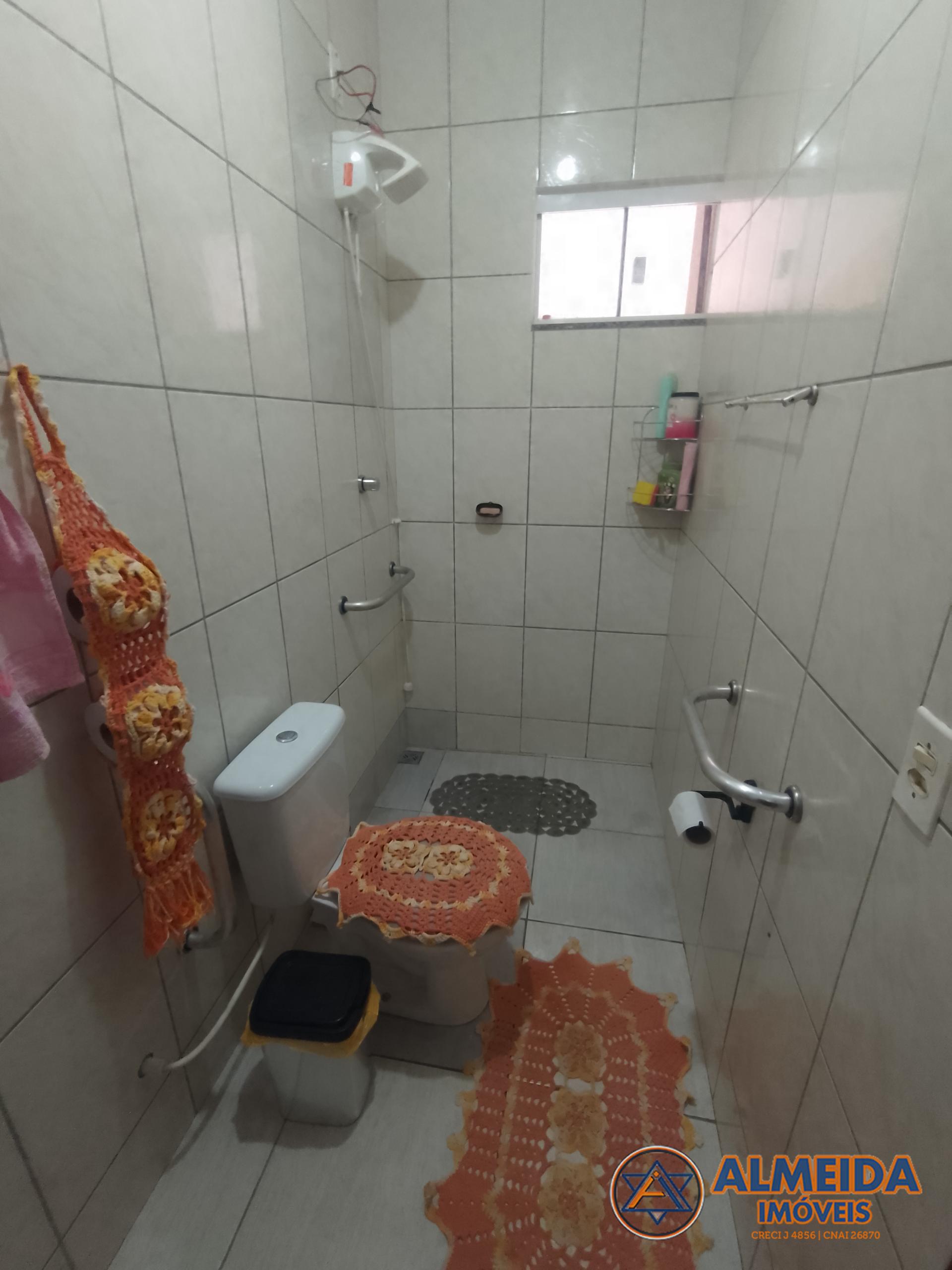 EXCELENTE CASA TRREA PARA VENDA NO RESIDENCIAL LINKE, TIMA LOCALIZAO NO BAIRRO SANTA FELICIDADE.