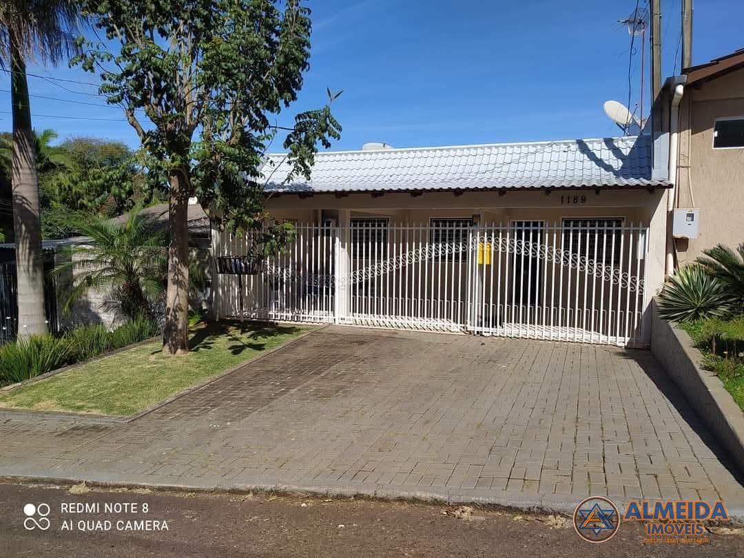 EXCELENTE CASA COM 03 QUARTOS PARA VENDA LOCALIZADA NO BAIRRO ...