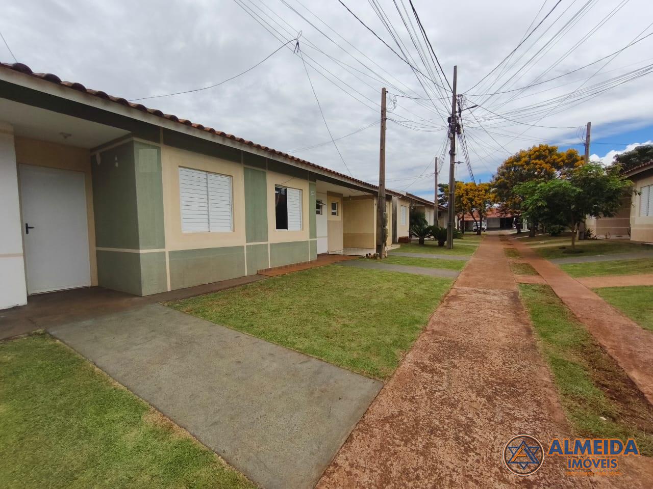 CASA COM 02 QUARTOS NO CONDOMINIO MORADAS CASCAVEL, ACEITA FIN...