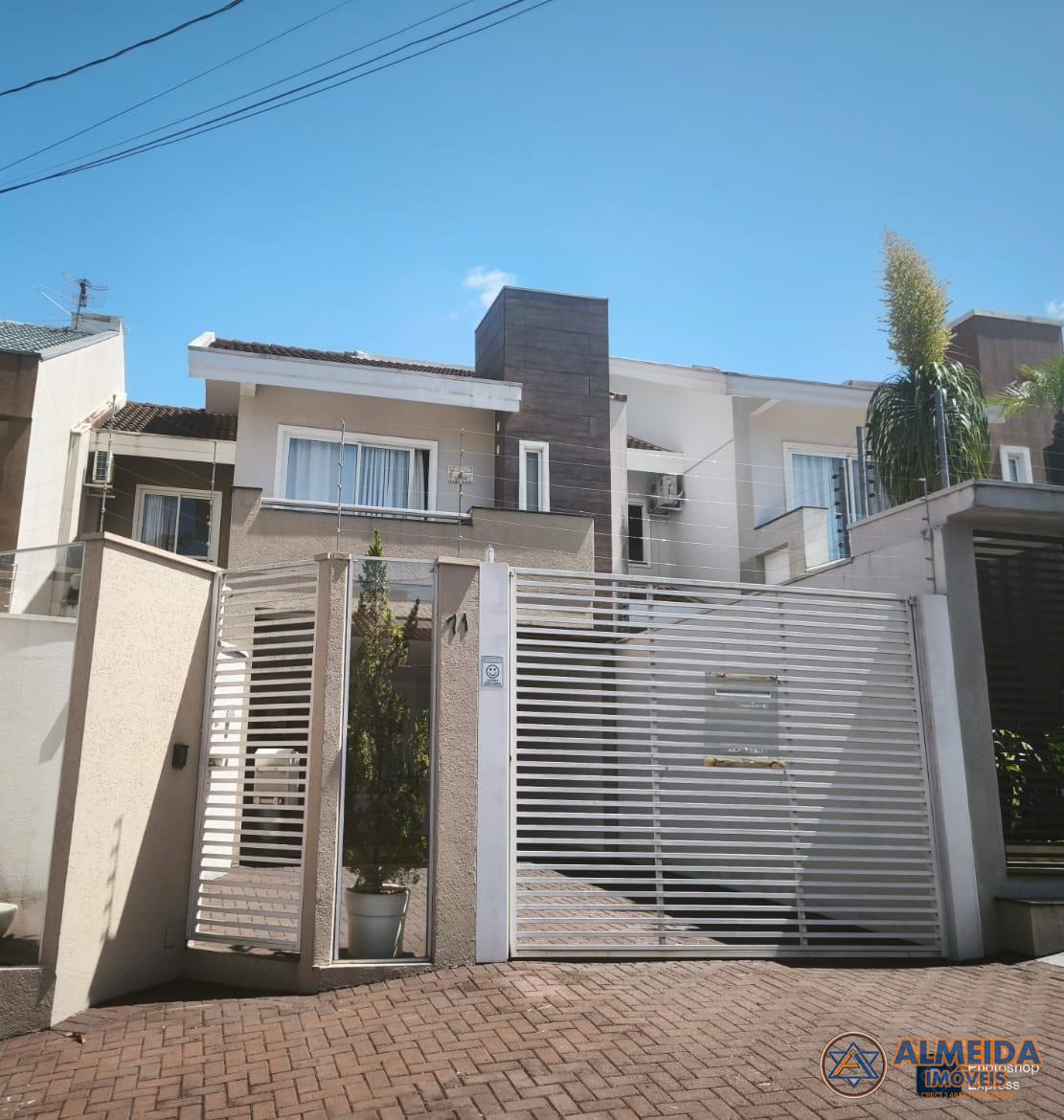 SOBRADO SEMI MOBILIADO EM EXCELENTE LOCALIZAO BAIRRO TROPICAL