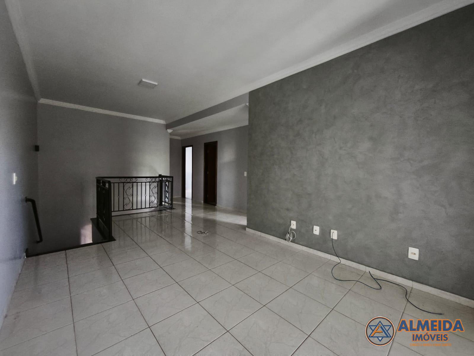 AMPLO SOBRADO PARA LOCAO NO BAIRRO TROPICAL PRXIMO AO CLUBE COMERCIAL