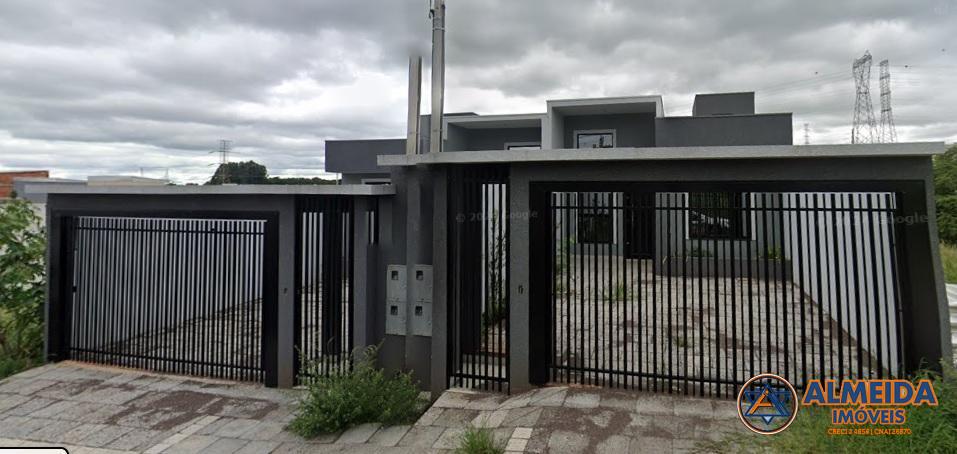 SOBRADO INVERTIDO COM FINO ACABAMENTO NO BAIRRO UNIVERSITÁRIO,