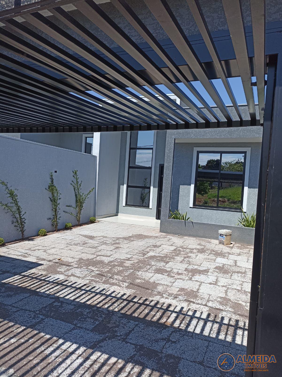 SOBRADO INVERTIDO COM FINO ACABAMENTO NO BAIRRO UNIVERSITÁRIO,