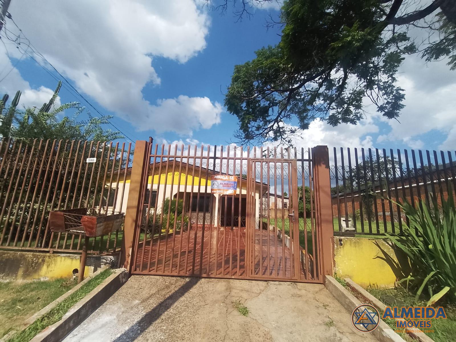 CASA AMPLA PARA LOCAÇÃO NO JARDIM CONSOLATA PROXIMO IGREJA CAT...