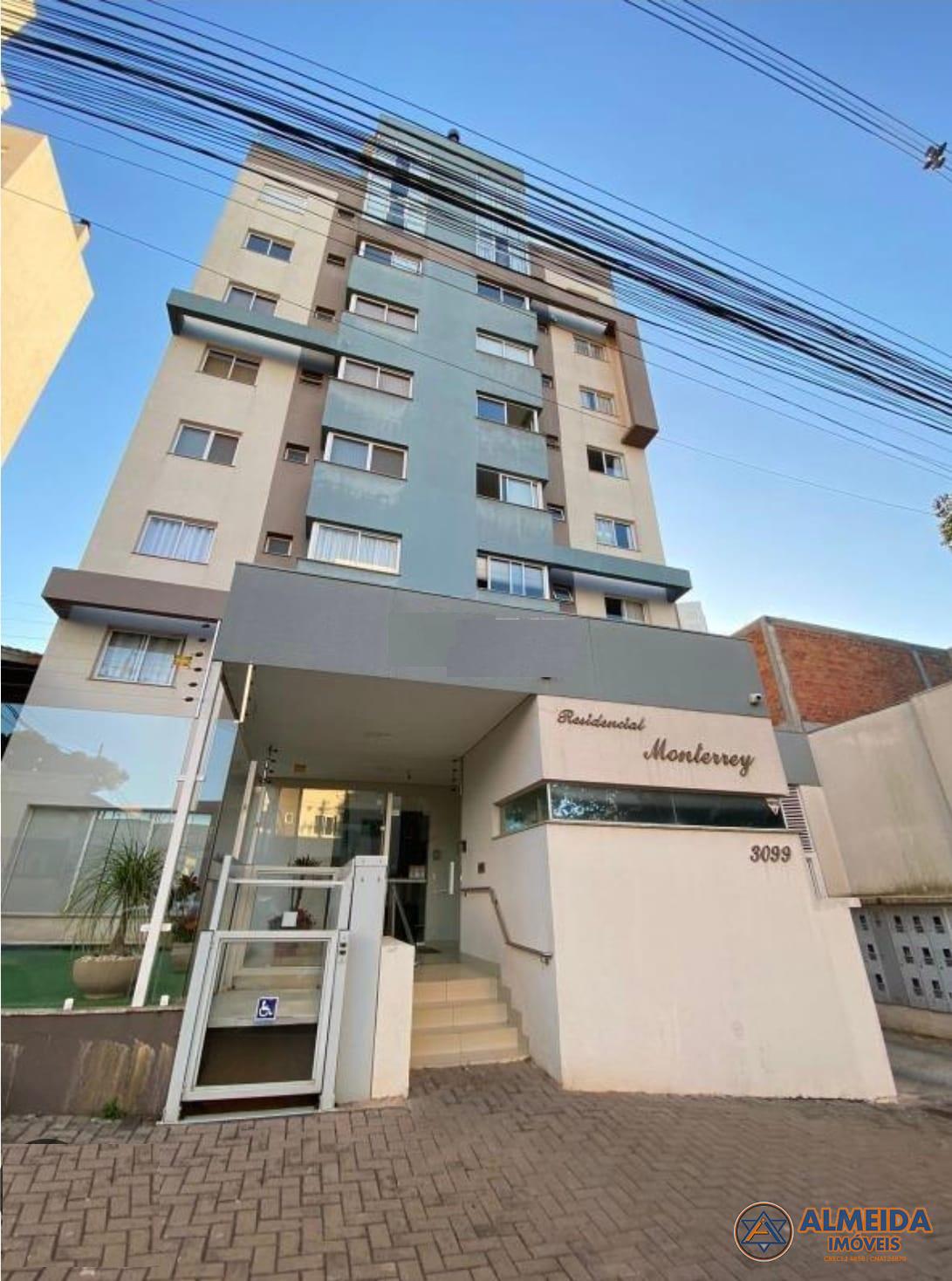 RESIDENCIAL MONTERREY NO CENTRO DE CASCAVEL, SEMI MOBILIADO CO...