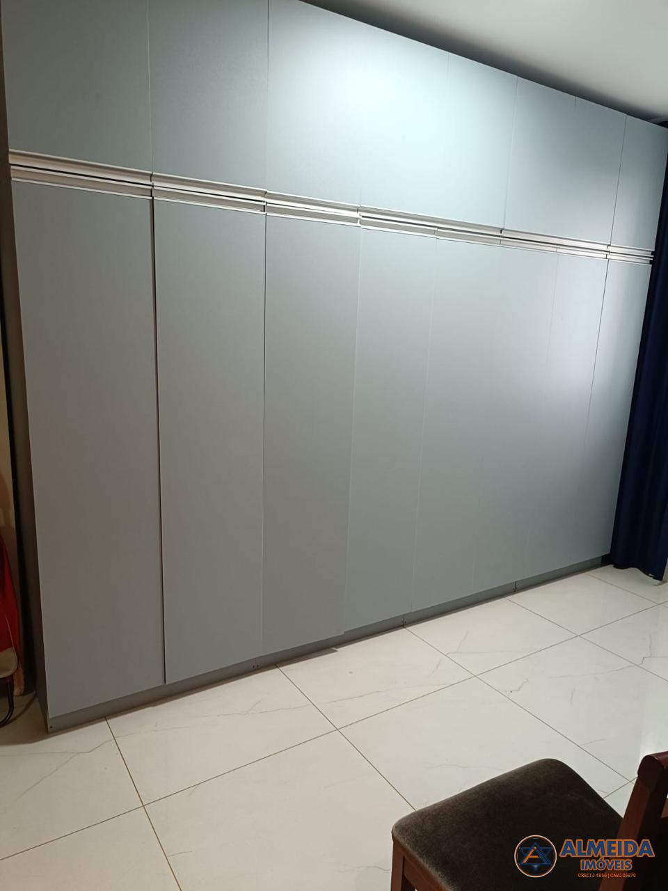 RESIDENCIAL MONTERREY NO CENTRO DE CASCAVEL, SEMI MOBILIADO COM SUTE E 2 QUARTOS