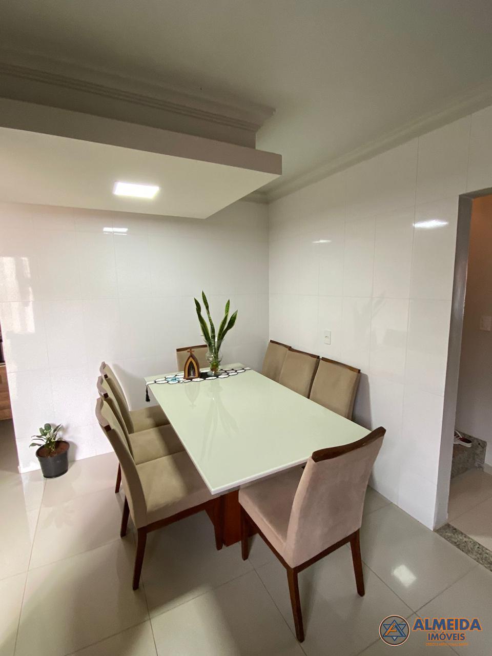 SOBRADO MODERNO SEMI MOBILIADO À VENDA NO BAIRRO PARQUE VERDE ...