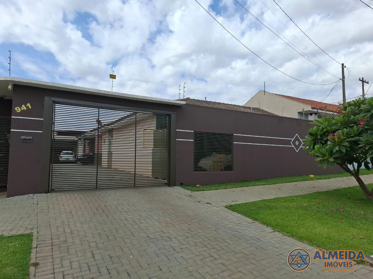 CASA COM 02 QUARTOS EM CONDOMINIO FECHADO NO LOTEAMENTO ROMA