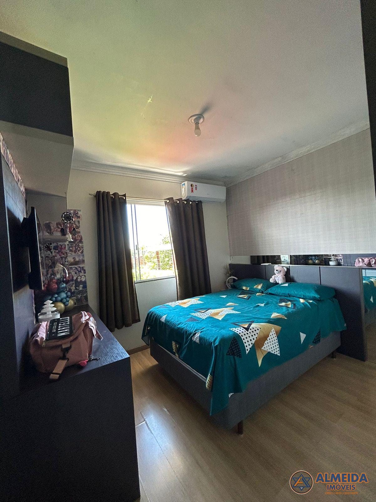 CASA SEMI MOBILIADA COM SOBRA DE TERRENO NO BAIRRO BRASMADEIRA , COM 2 QUARTOS