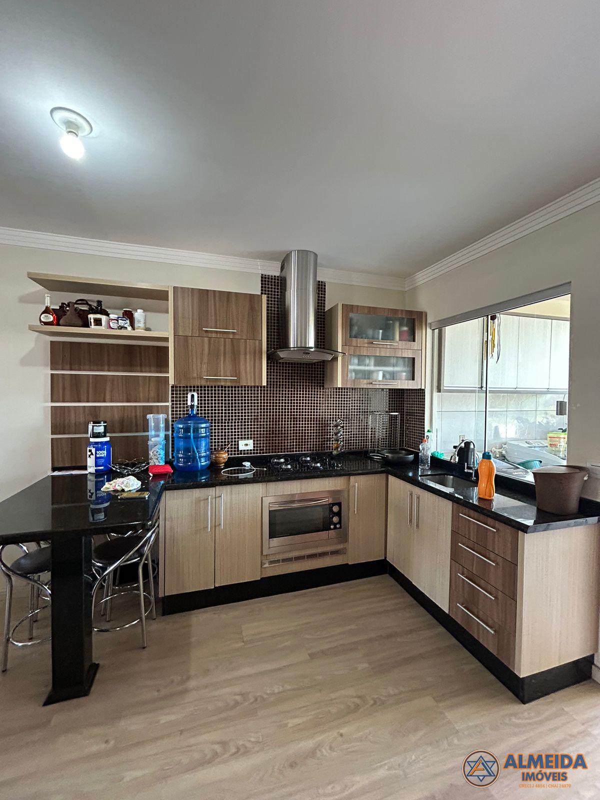 CASA SEMI MOBILIADA COM SOBRA DE TERRENO NO BAIRRO BRASMADEIRA , COM 2 QUARTOS