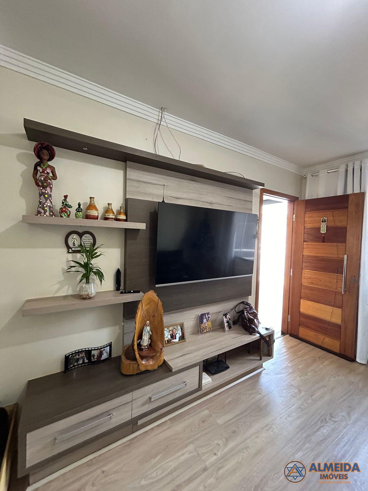 CASA SEMI MOBILIADA COM SOBRA DE TERRENO NO BAIRRO BRASMADEIRA , COM 2 QUARTOS