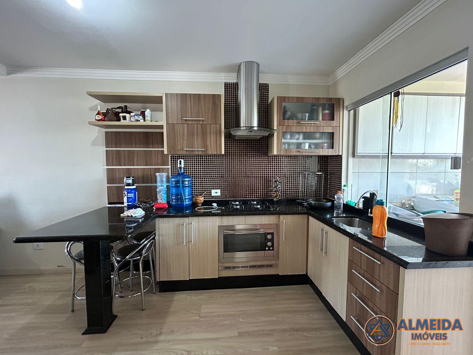 CASA SEMI MOBILIADA COM SOBRA DE TERRENO NO BAIRRO BRASMADEIRA , COM 2 QUARTOS