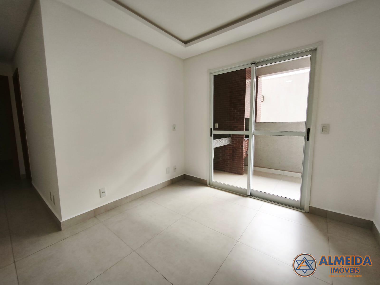 Apartamento com 2 dormitrios para locao,77.00 m , CASCAVEL - PR