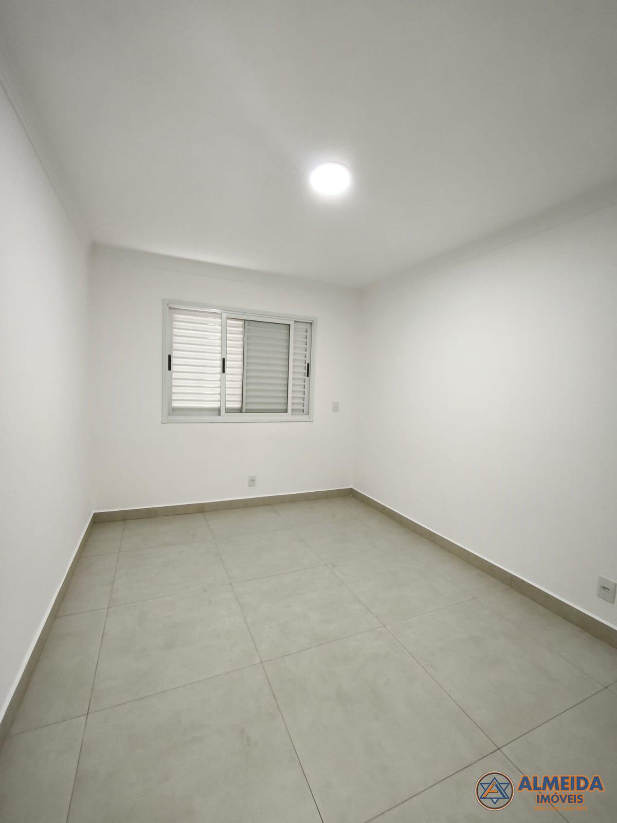 Apartamento com 2 dormitrios para locao,77.00 m , CASCAVEL - PR