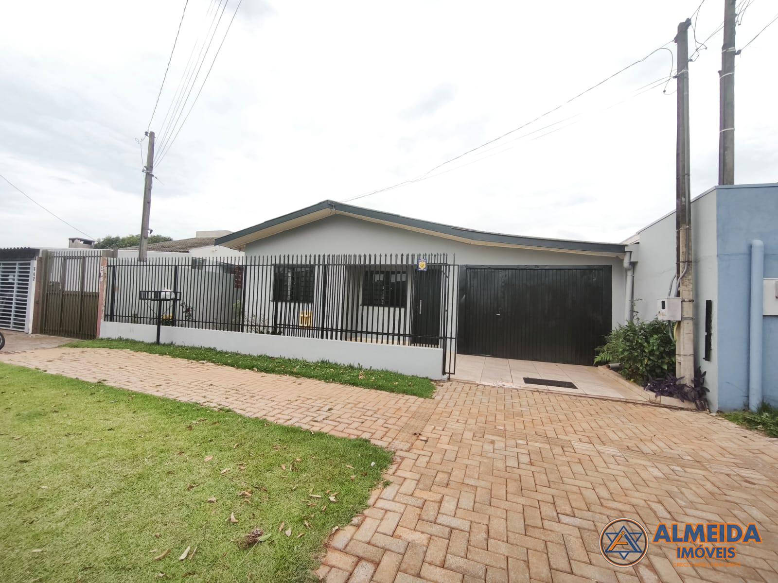 CASA COM TERRENO INTEIRO NO BAIRRO ESMERALDA PROXIMO AO ESTADI...