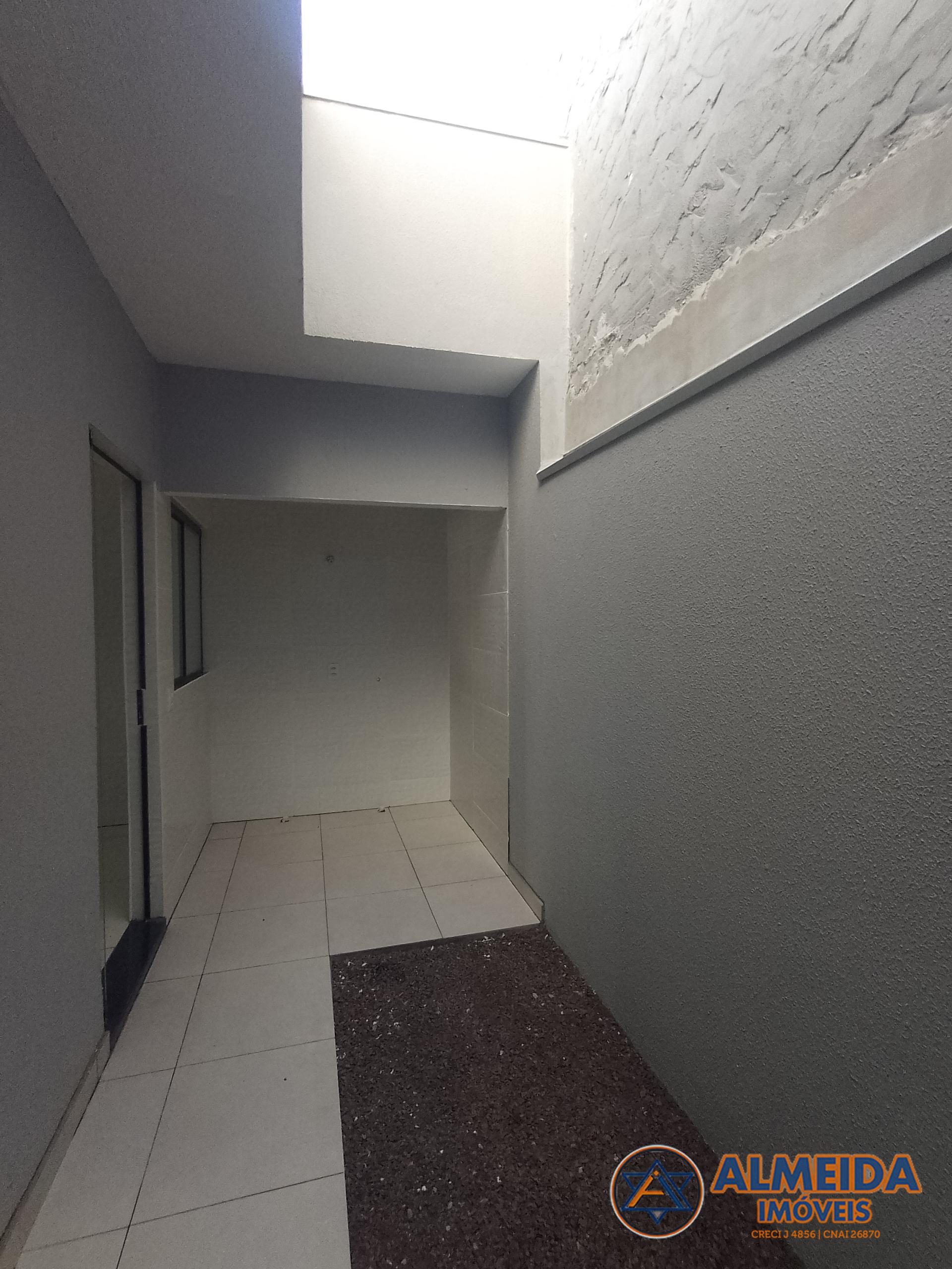 EXCELENTE CASA NOVA PARA VENDA COM FINO PADRÃO DE ACABAMENTO L...