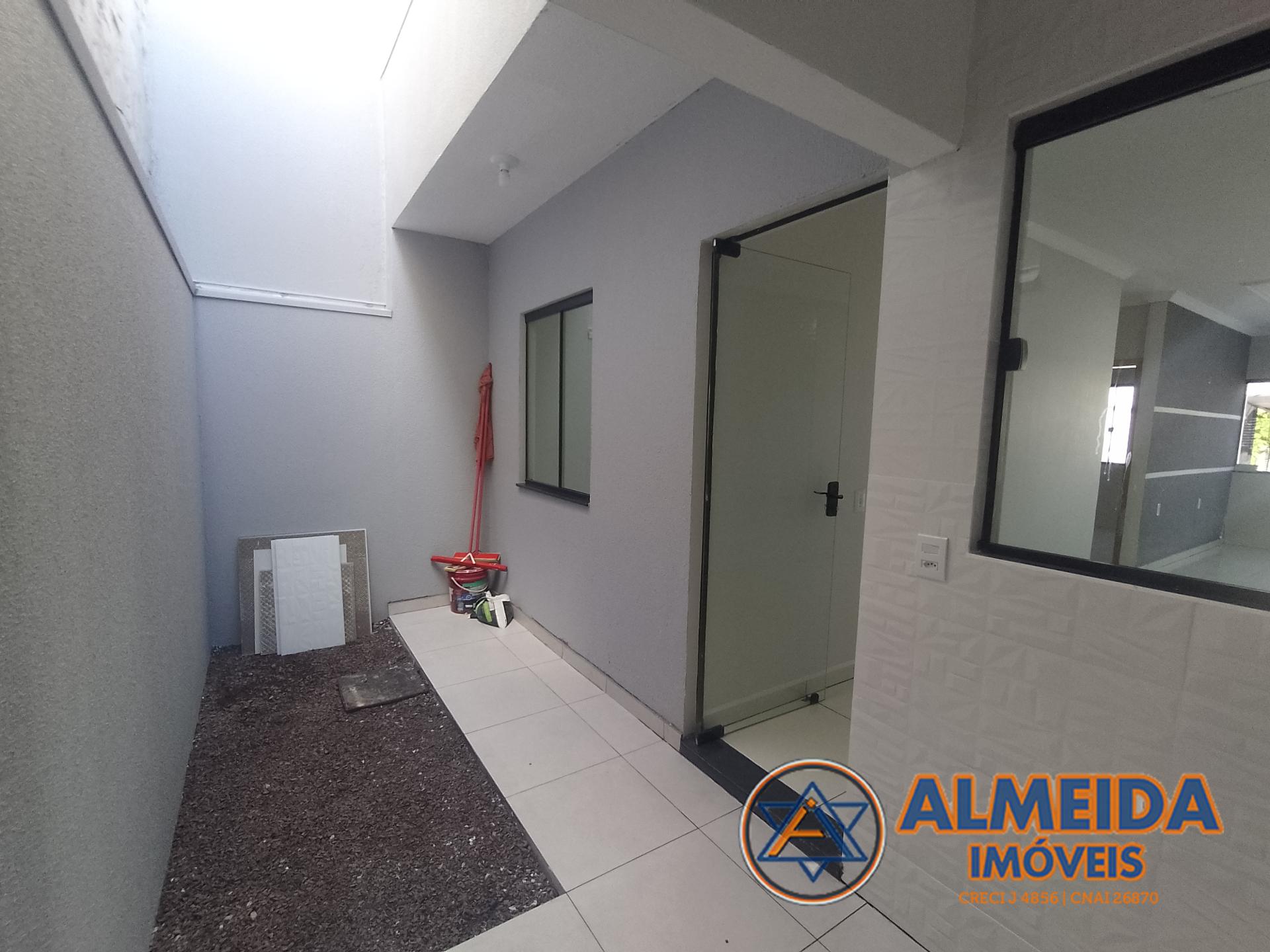 EXCELENTE CASA NOVA PARA VENDA COM FINO PADRÃO DE ACABAMENTO L...