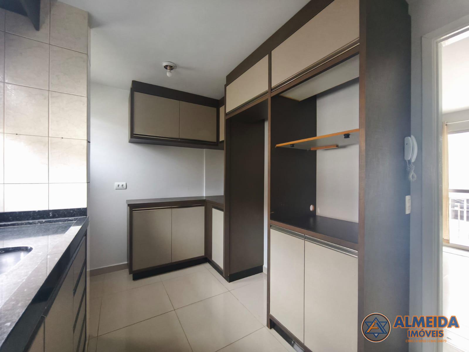 RESIDENCIAL RIO VERDE APTO SEMI MOBILIADO