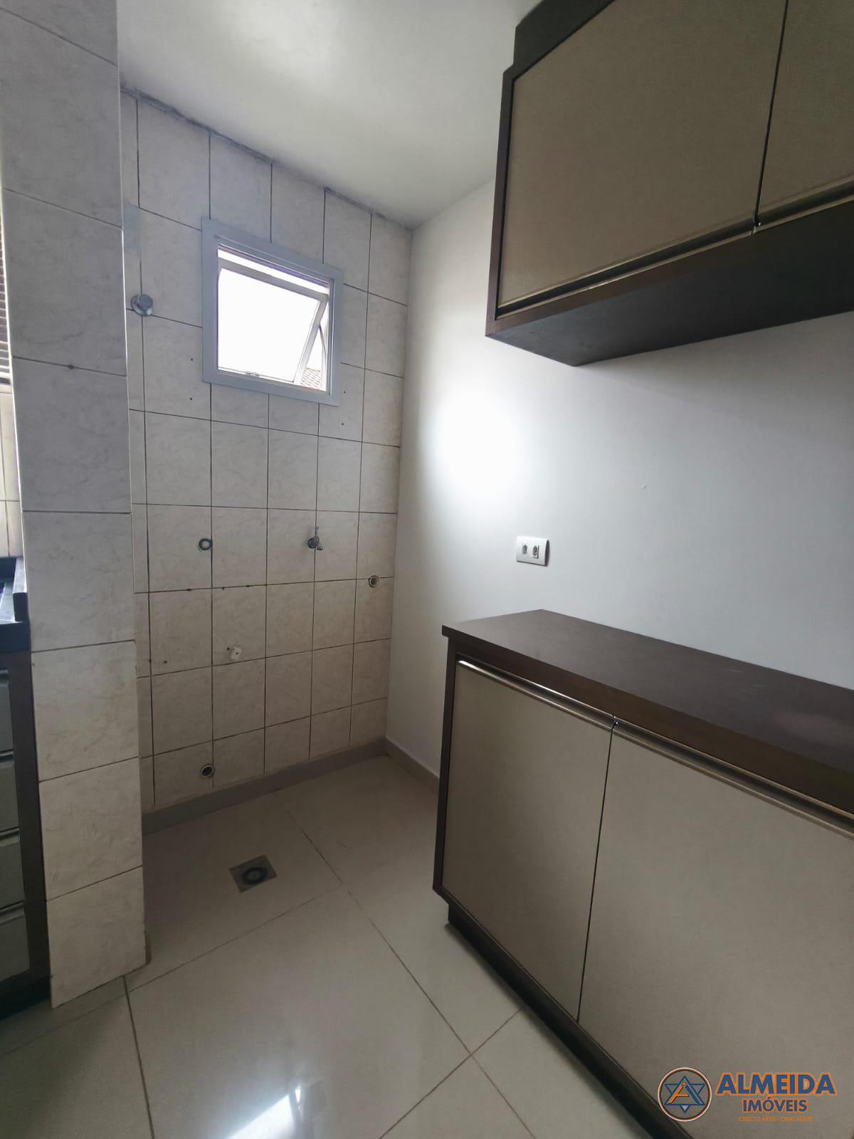 RESIDENCIAL RIO VERDE APTO SEMI MOBILIADO