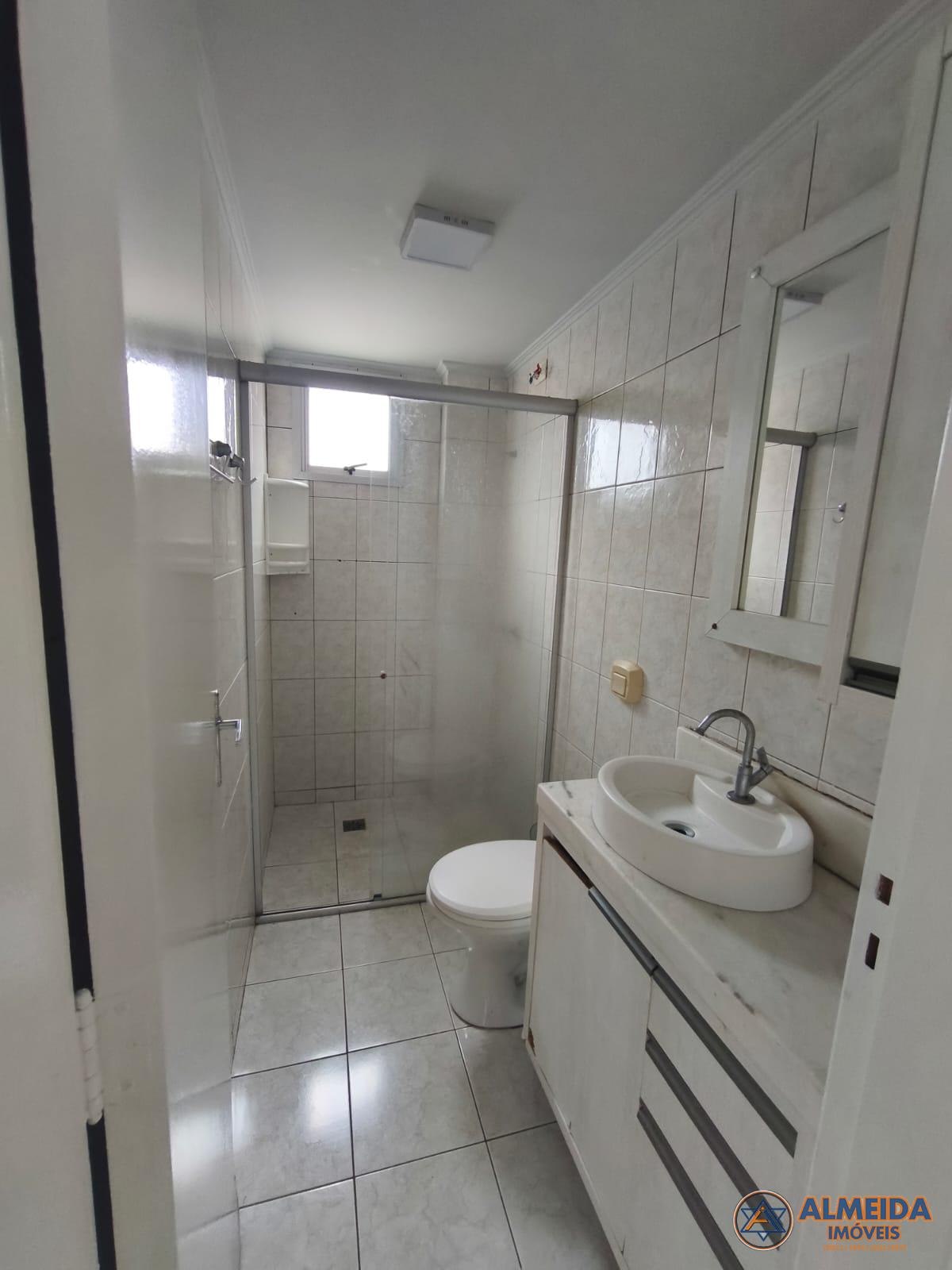 RESIDENCIAL RIO VERDE APTO SEMI MOBILIADO