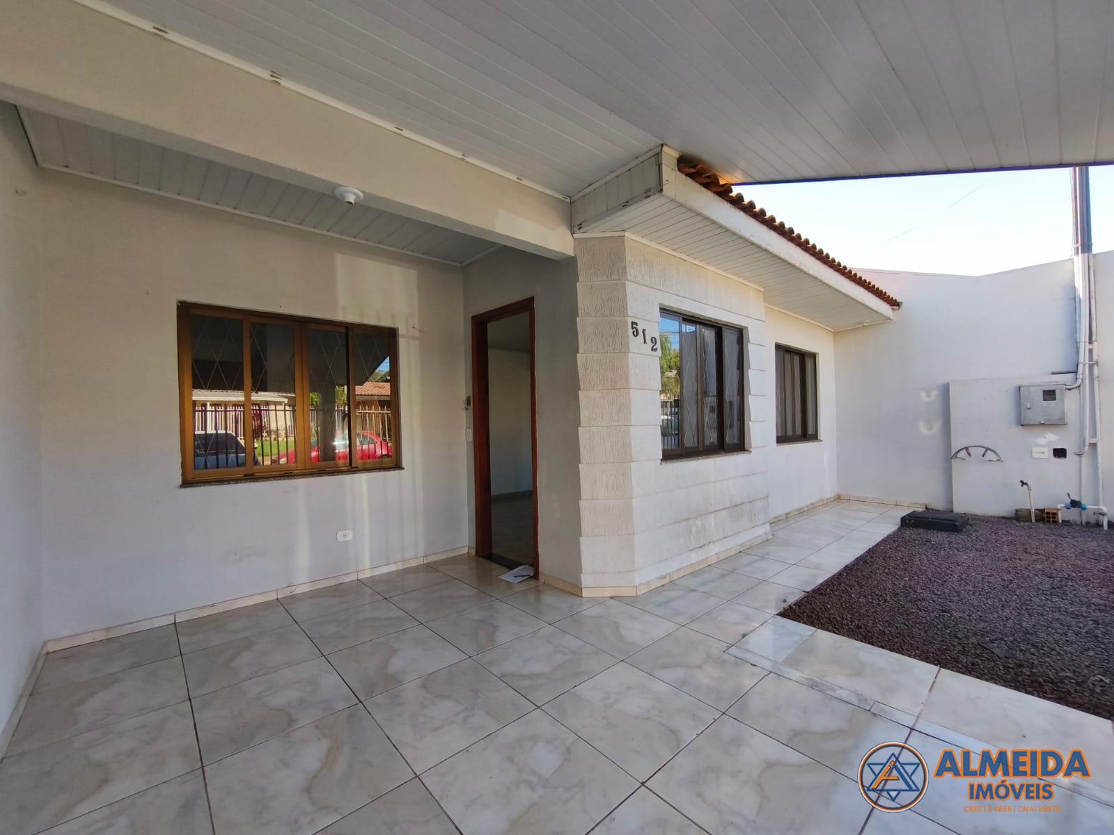 EXCELENTE CASA PARA LOCAÇÃO COM SUITE + 2 QUARTOS PRÓXIMO DA U...
