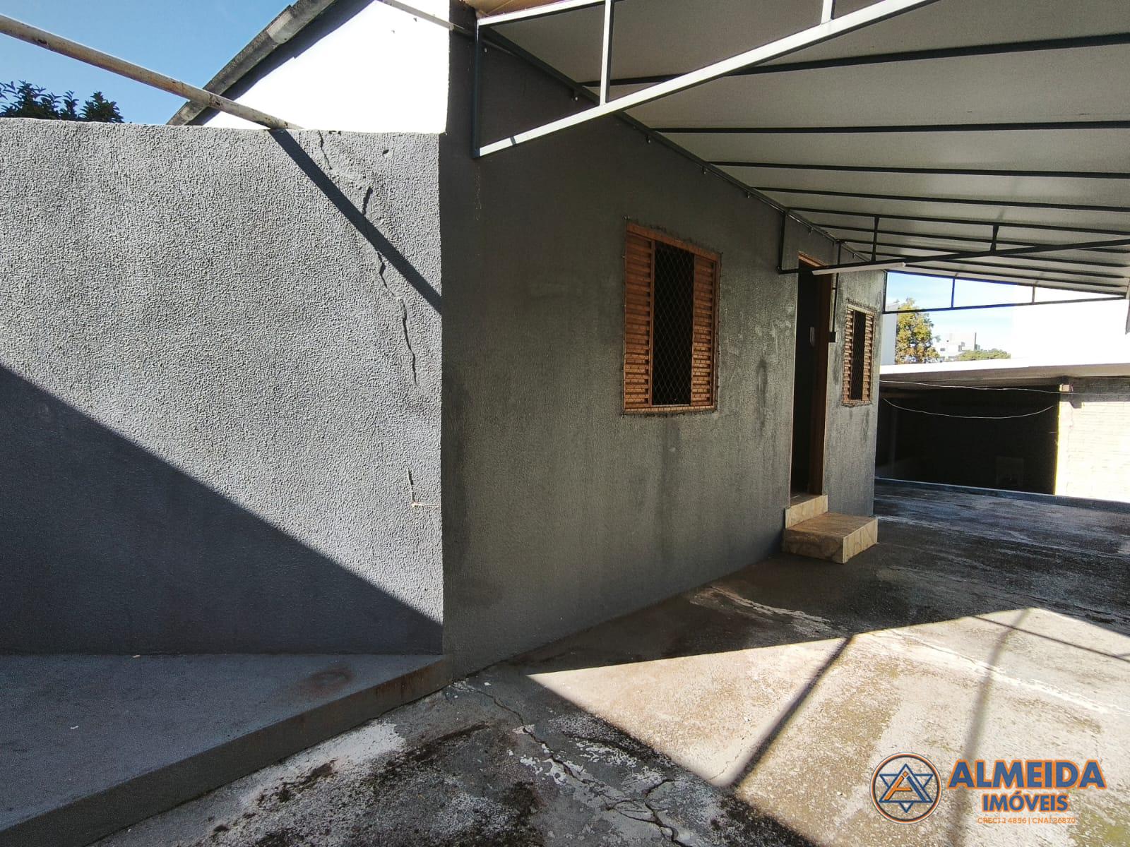 QUITINETE PARA LOCAÇÃO COM 02 QUARTOS ÓTIMA LOCALIZAÇÃO NO CENTRO