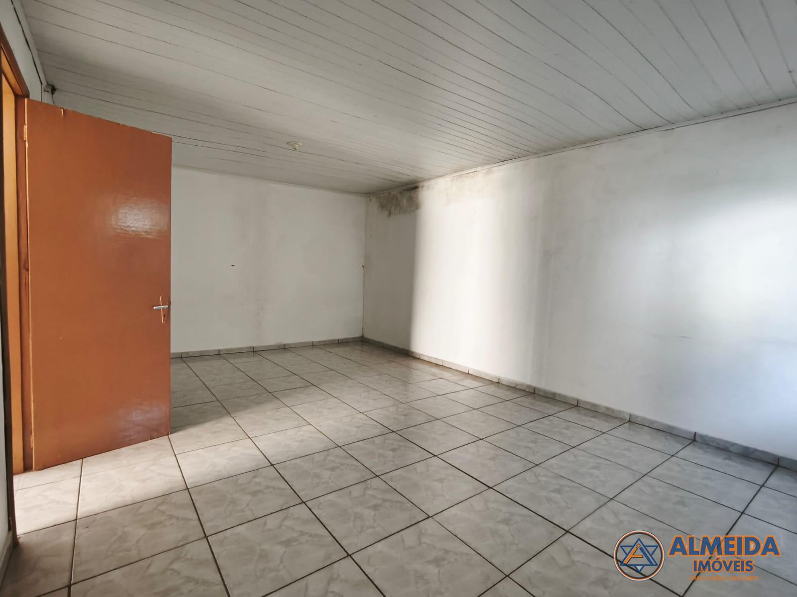 QUITINETE PARA LOCAÇÃO COM 01 QUARTO ÓTIMA LOCALIZAÇÃO NO CENTRO