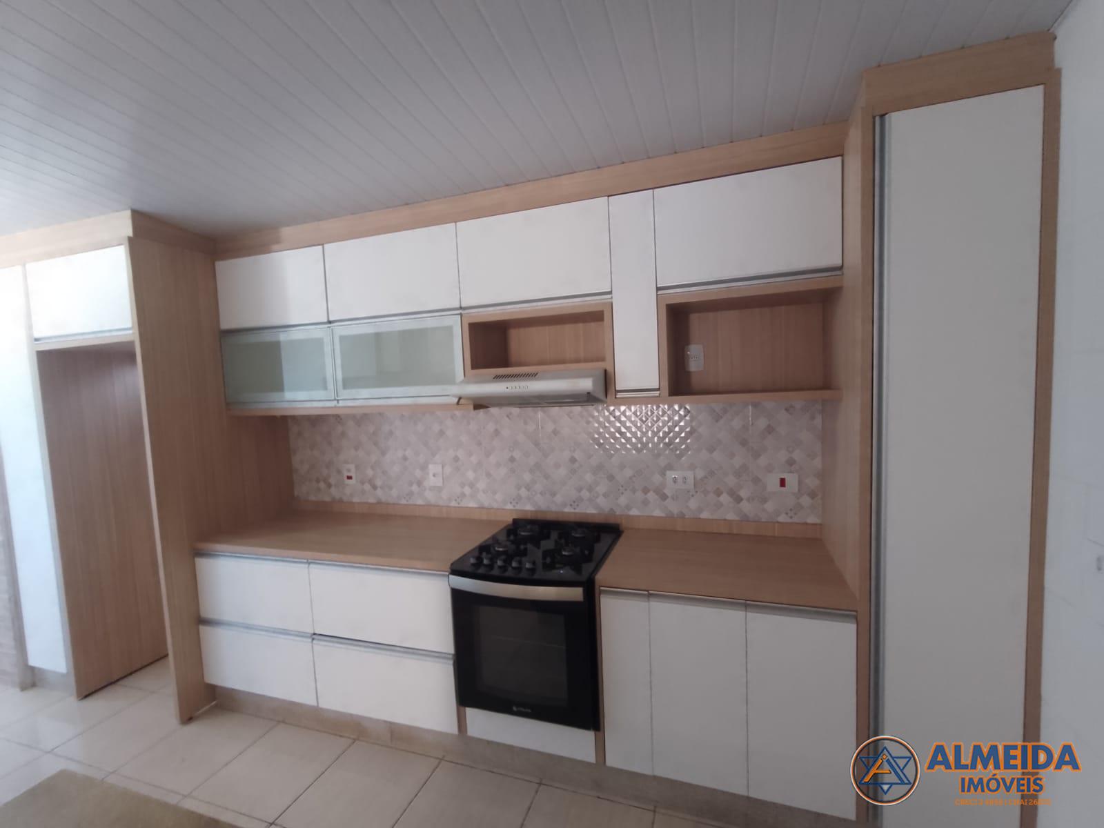 EXCELENTE CASA COM 03 QUARTOS PARA VENDA LOCALIZADA NO BAIRRO NOVA CIDADE.